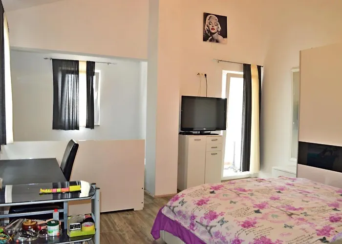 Gostinjska kuća Ante 1306